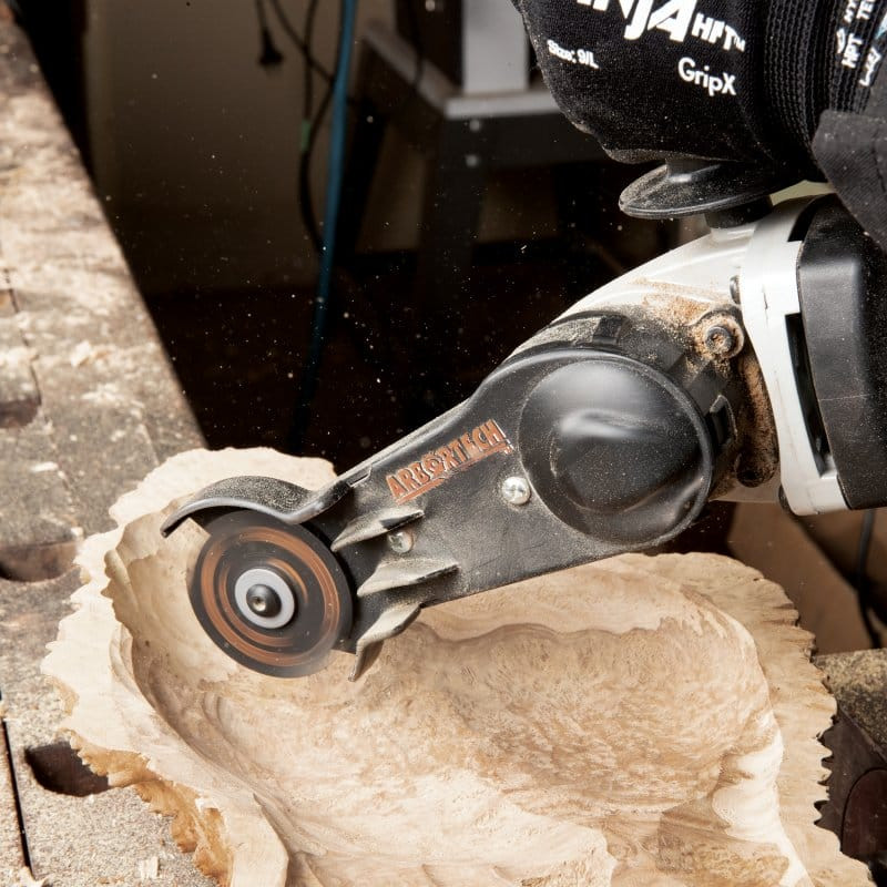 Arbortech Mini Carver לעבודות מורכבות, עידון פרטים ועיצוב מרקמים.