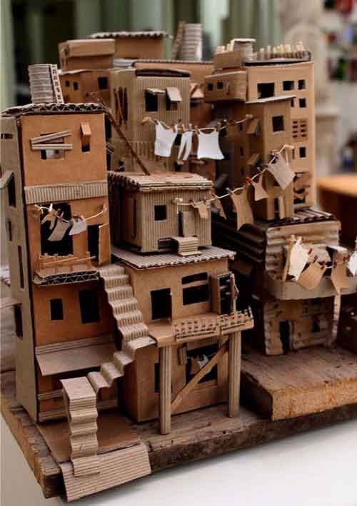 סדנת פיסול בקרטון