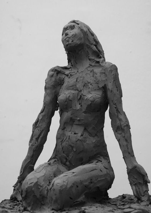 פיסול בחימר