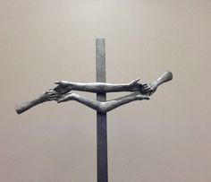 לואיז בורז'ואה: צלב