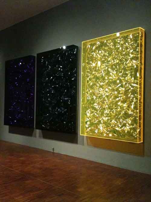 יציקות אפוקסי צבעוניות ותאורה