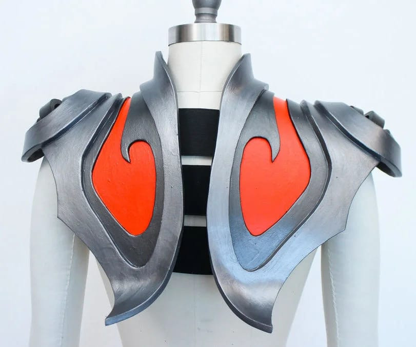 קצף EVA-קוספליי, עיצוב אביזרים לסרטים ואמנות לבישה.