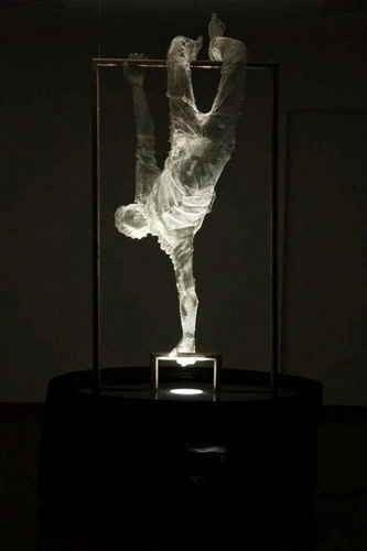 סדנת אפוקסי-יציקת פסלים שקופים,