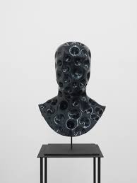 קורסי פיסול תל אביב-חללים שליליים בפסל. ג'ון רפמן