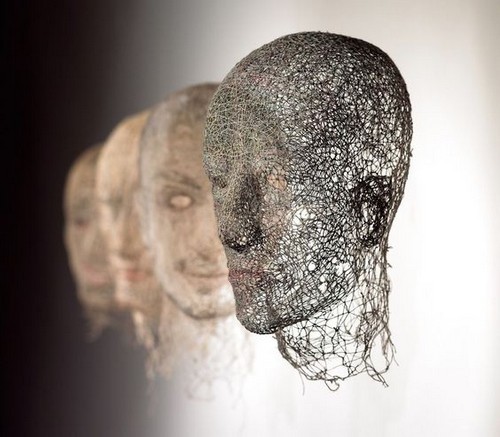 קורס פיסול ראשון לציון שימוש בחוטים וסיבים מוקשחים. "בחירה"